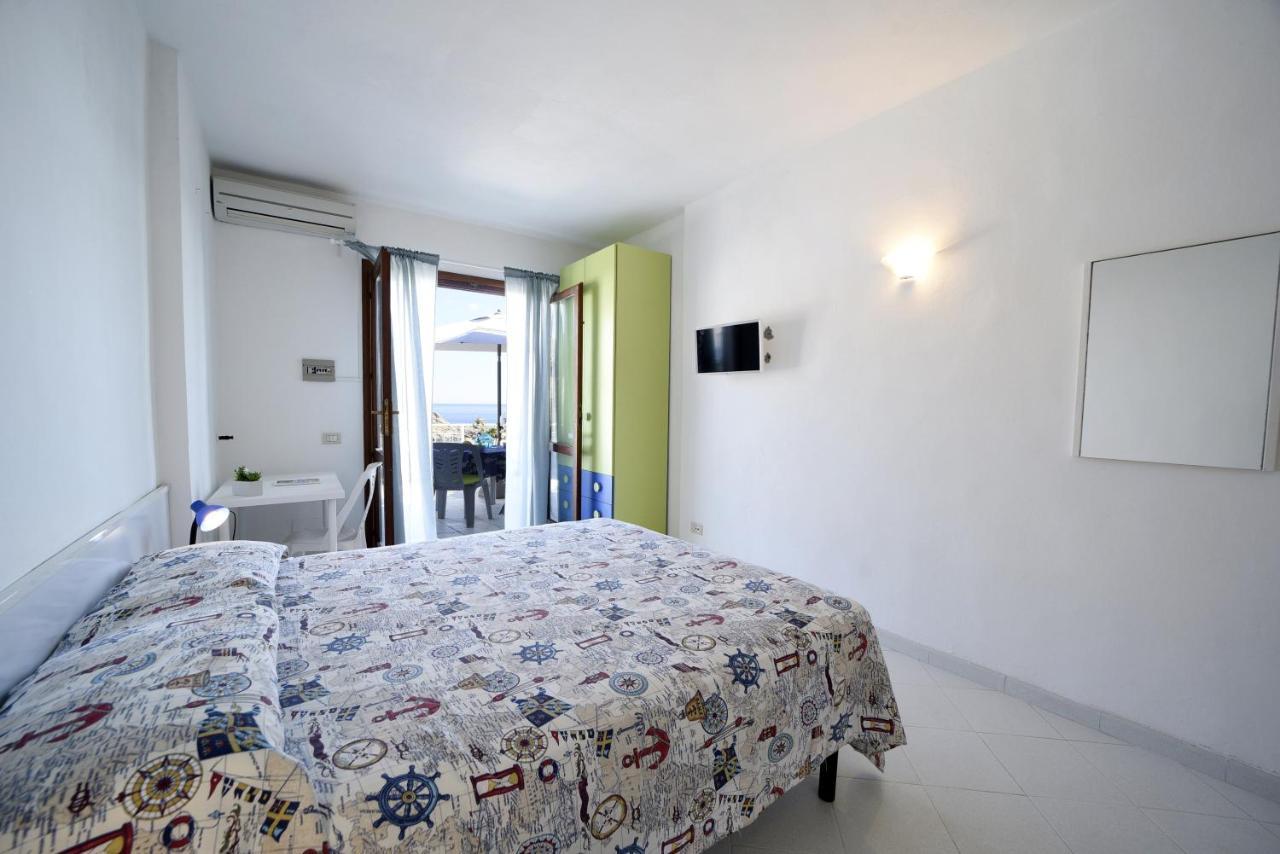 Aparthotel Le Sirene Seccheto Esterno foto