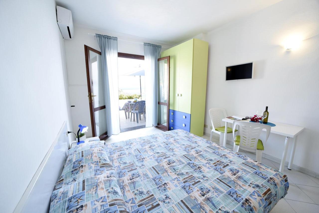 Aparthotel Le Sirene Seccheto Esterno foto