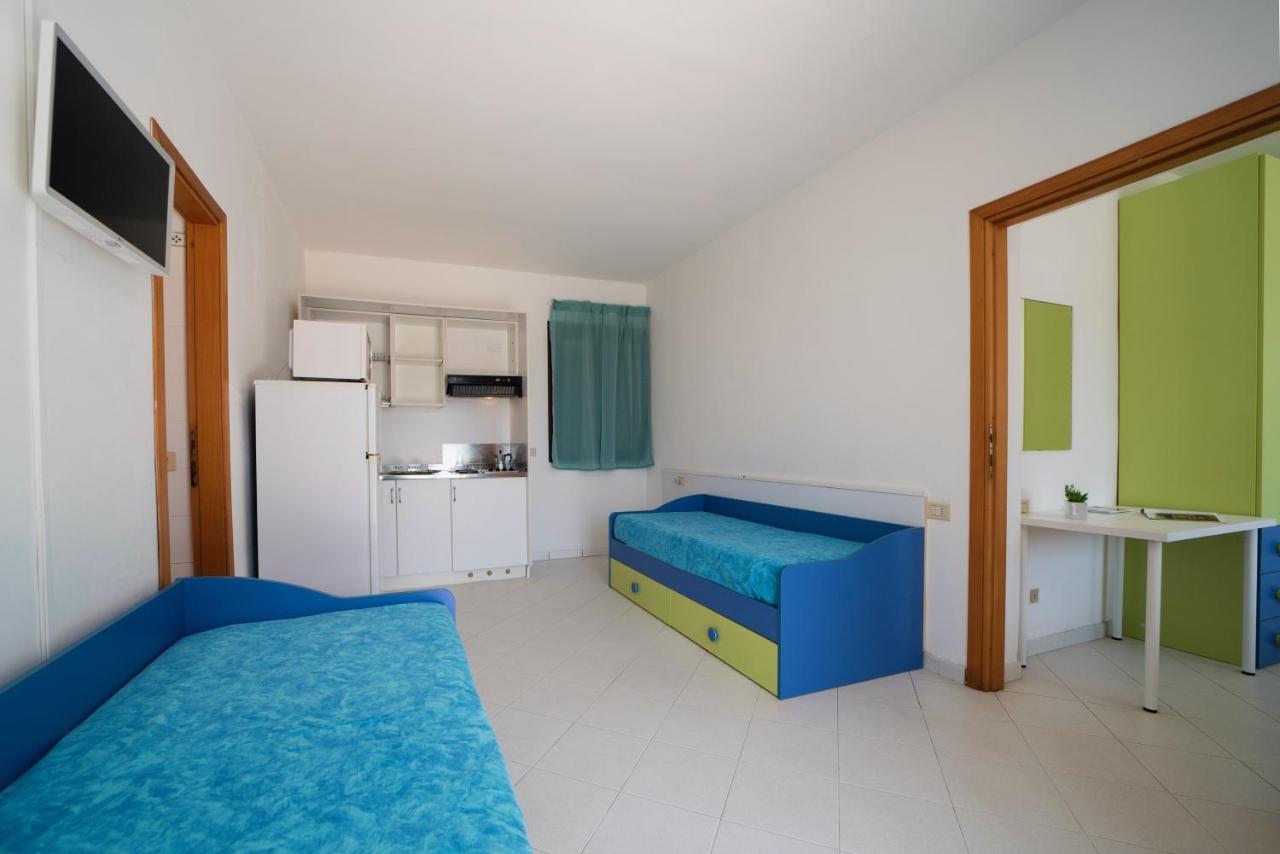 Aparthotel Le Sirene Seccheto Esterno foto